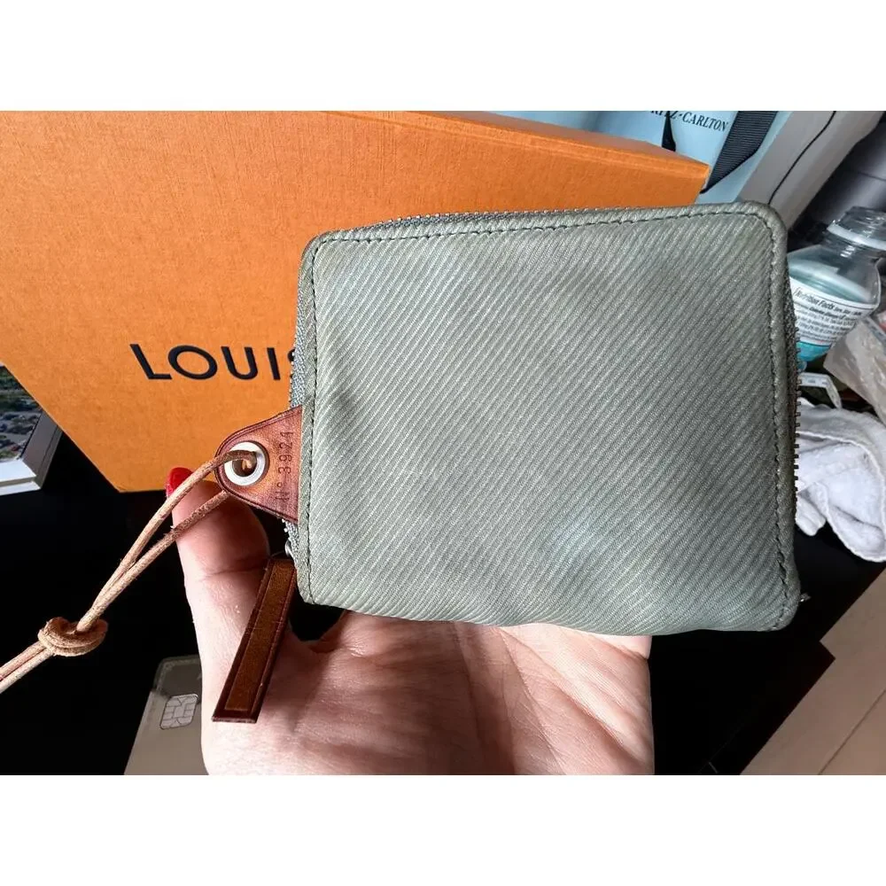 LOUIS VUITTON Cup 2000 Zippy Small Men's Wallet KHAKI Green Pouch Sailing Yacht